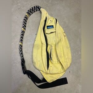 Kavu Rope Sling Canvas Vanilla Cake Crossbody Bag